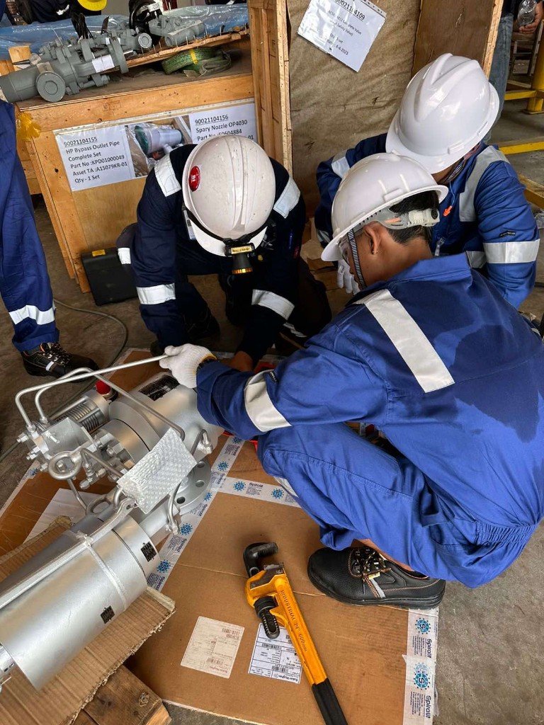GIE team servicing an HP bypass outlet pipe assembly
